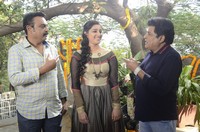 Andaru Bagundali Andulo Nenundali Movie Opening